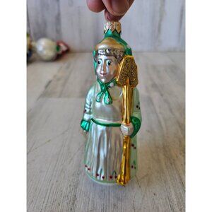 Patricia breen mrs shaw gardener shovel tulip flower lady ornament glass Xmas gl